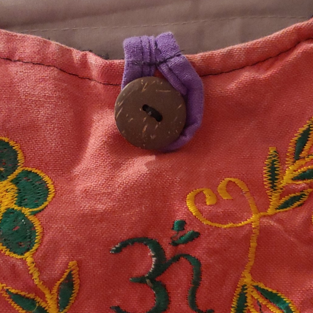 Purse - Picture 3 of 4